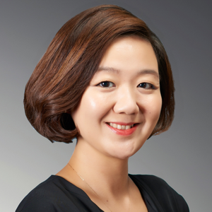 Ms. Zhao Bei (Director of Accounting at Porsche China)